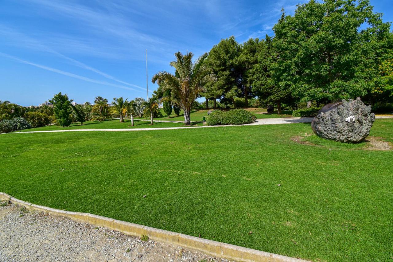 Minerva, Benalmadena Costa, Stunning Sea & Mountain View, 1 Bedroom Apartment Kültér fotó
